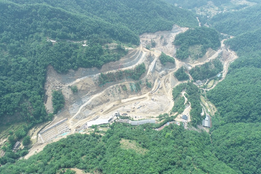 火力全開！下月路項目建設(shè)駛?cè)搿翱燔嚨馈?></a>
            </div>
            
            <div   id=